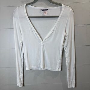 Victoria's Secret | Women's White Long Sleeve V-Neck Top Size Small